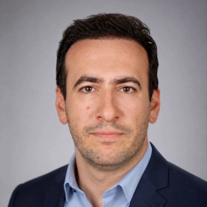 Portrait of Minas Aslanyan, doctoral researcher in computer science at IIAP NAS RA